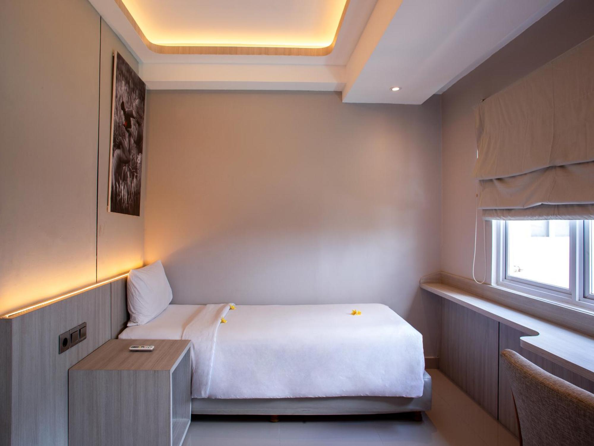 Harris & Residences Riverview Kuta, Bali 4*