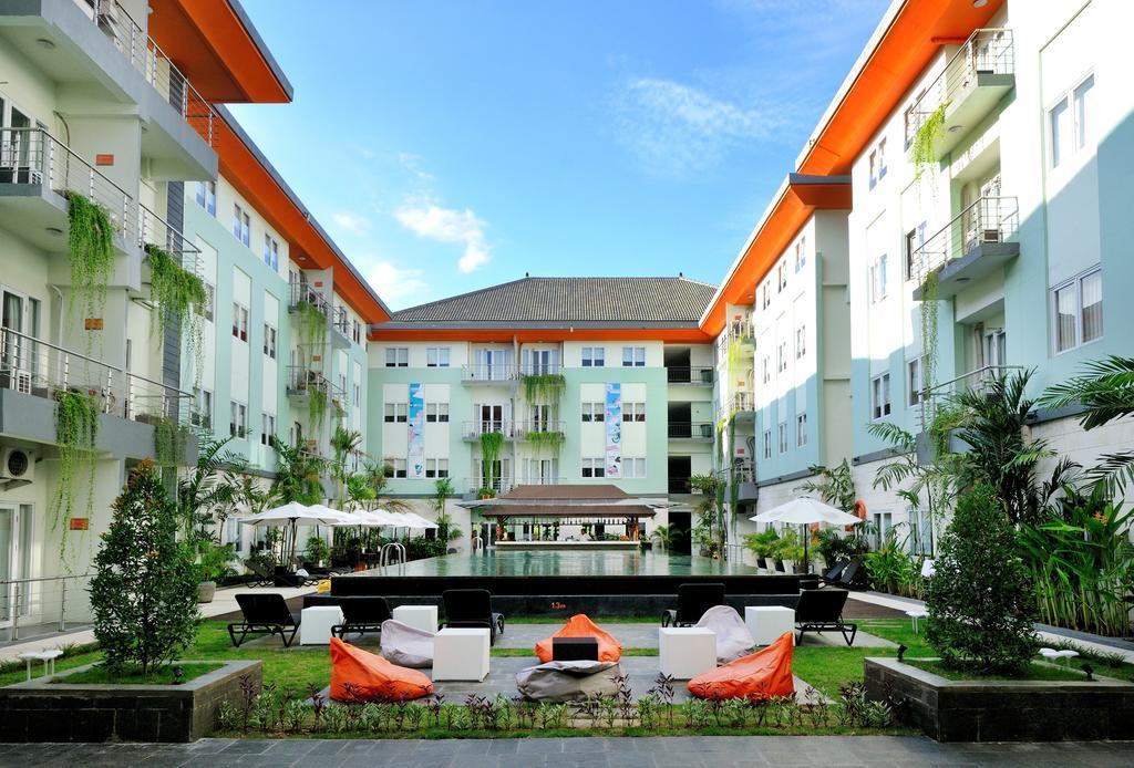 Harris & Residences Riverview Kuta, Bali 4* Kuta Lombok